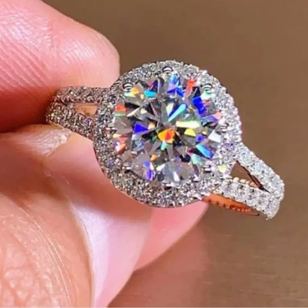 18K Gold Plated Ring - Picture 4 of 5